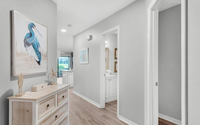 Seascape Lakefront Villas 128- Retreat Yourself