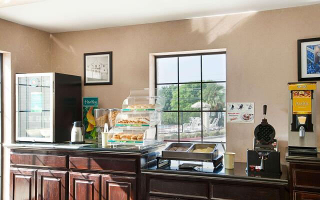 Quality Inn Near Medical Center