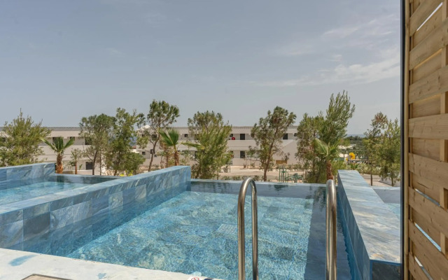 Caretta Paradise Resort & Waterpark