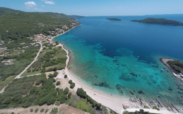 Awesome Home in Blato With Wifi and 6 Bedrooms