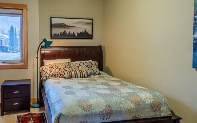 Kookaburra Lodge #301 By Bear Country