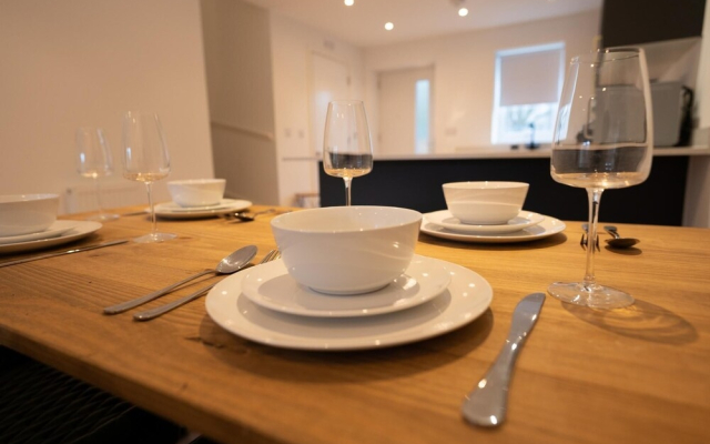 Beautiful 2Bd House Minutes From Manchester City