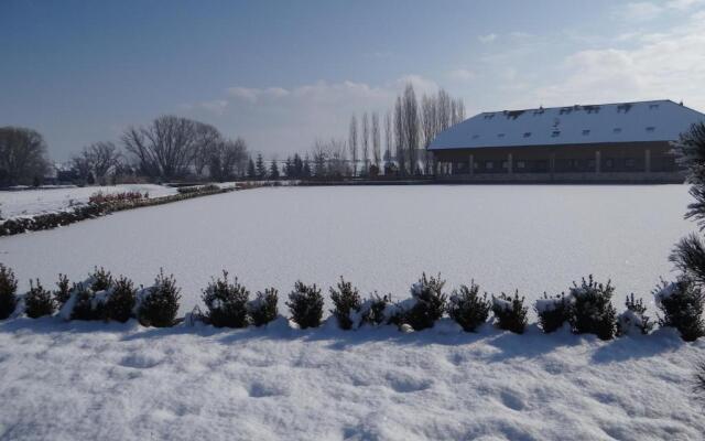 Rybárska bašta a penzión Dobys