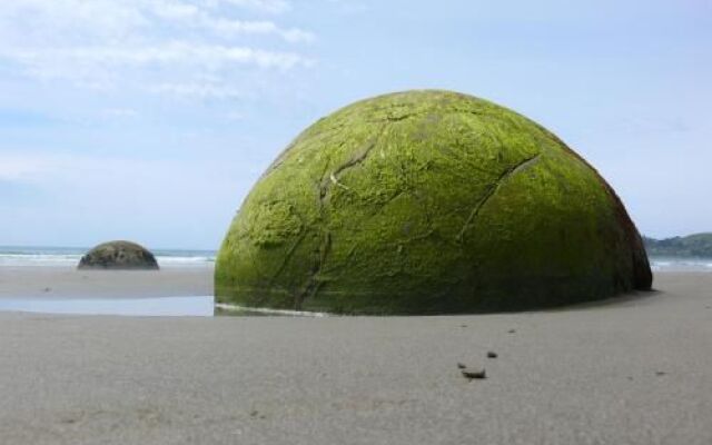 Moeraki Boulders Holiday Park & Motel