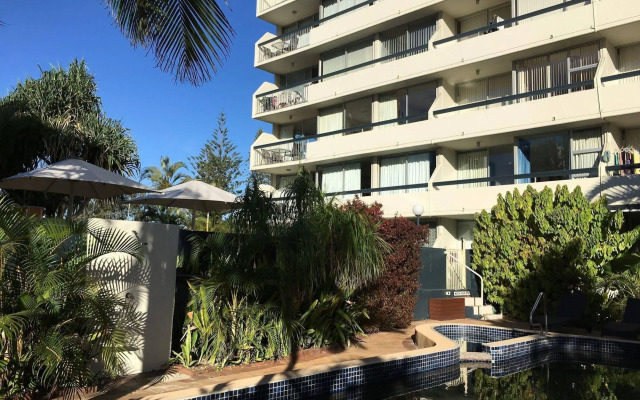 Hi Ho Beach Apartments on Broadbeach