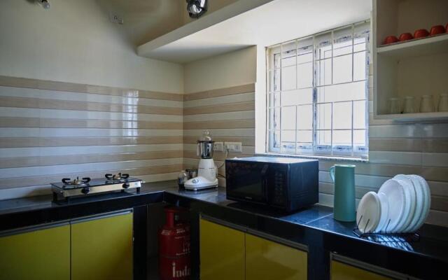 Chill place : 3 BHK with AC bedrooms and functional kitchen