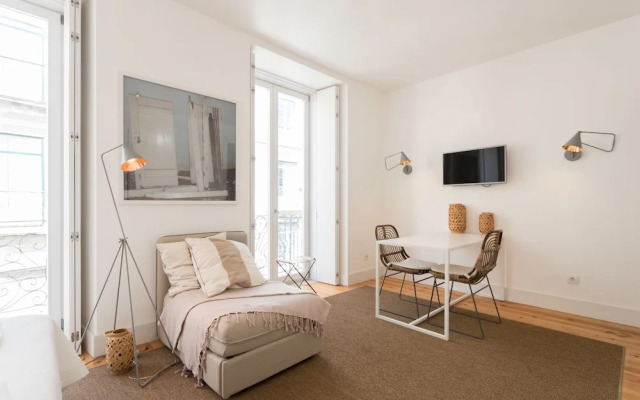 Chiado Studio and One-Bedroom Apartment - by LU Holidays