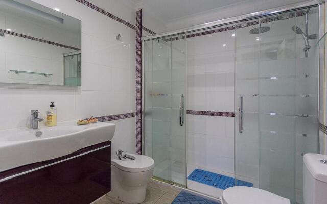 008 Amazing flat very close to the beach