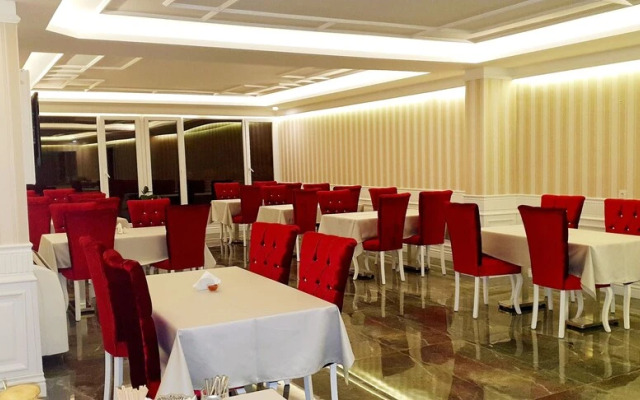 Lina Suite Hotel
