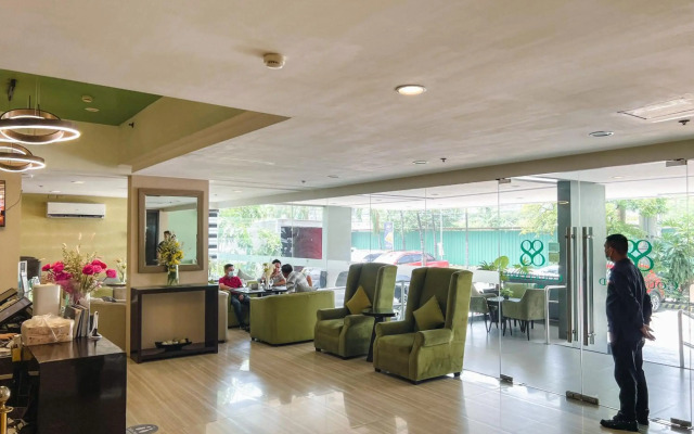 88 Courtyard Hotel