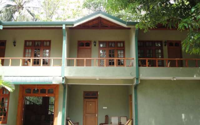 Tikiri Villa Eco Resort