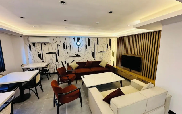 Rose Point Residence