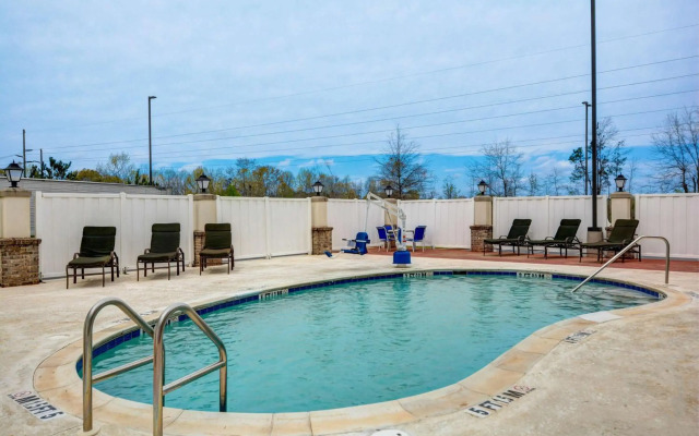 Studio 6 Opelika/Auburn