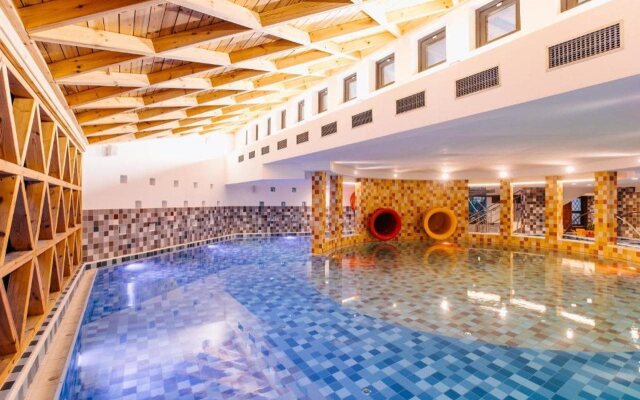 Hotel Crystal