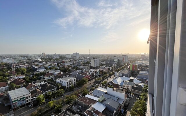 Warm And Cozy 2Br Vida View Makassar Apartment