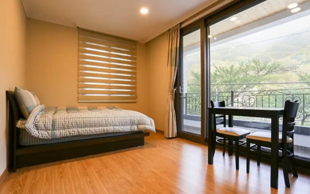 Hadong Sopungbang Pension