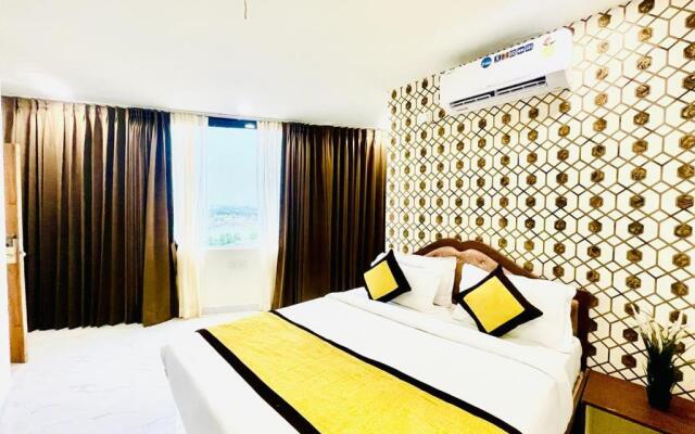 Hotel Eagle Grand