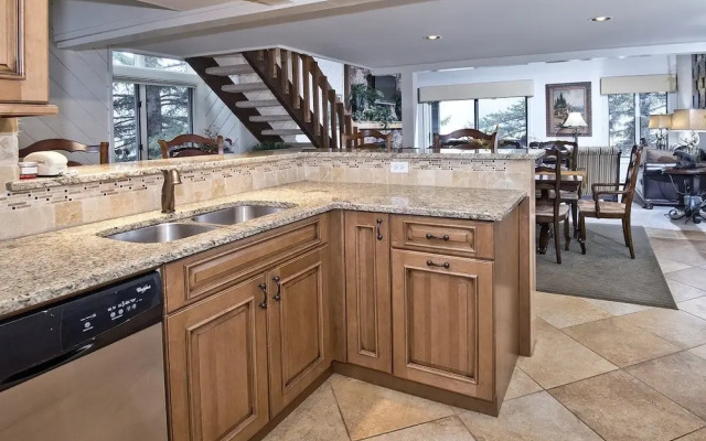 Ridgepoint Townhome 185