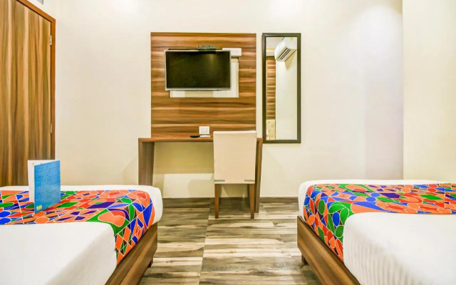 OYO 13614 Hotel Axis International