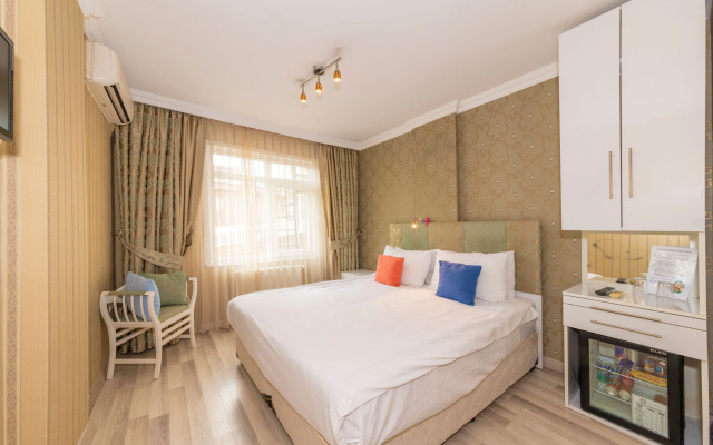 Walnut Shell Hotel