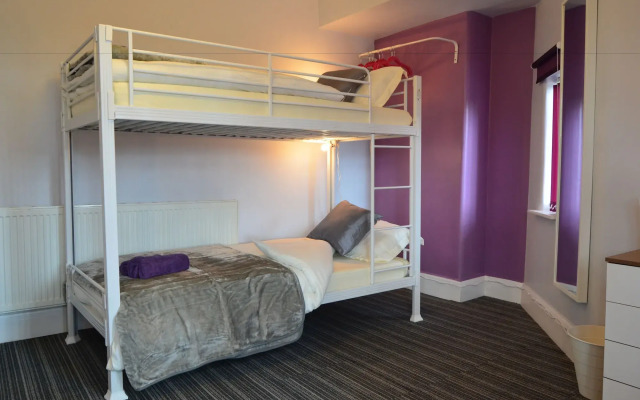 Old Trafford Guest House