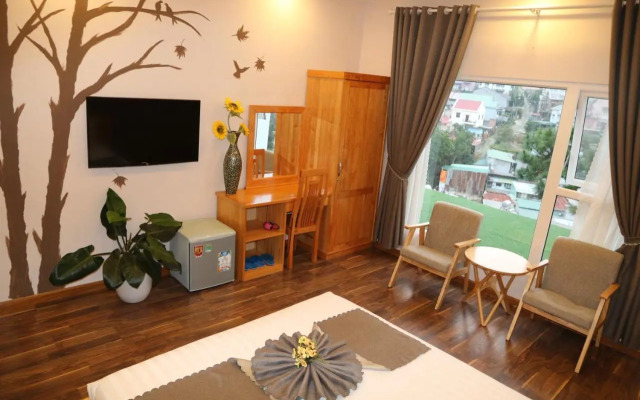 Redhouse Backpacker Hostel