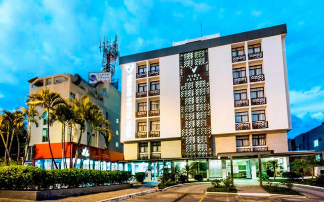 Vida Plaza Hotel