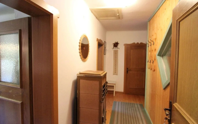 Countryside Apartment in Gmünd near Cross Country Skiing