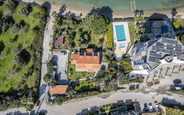 Sea Houses