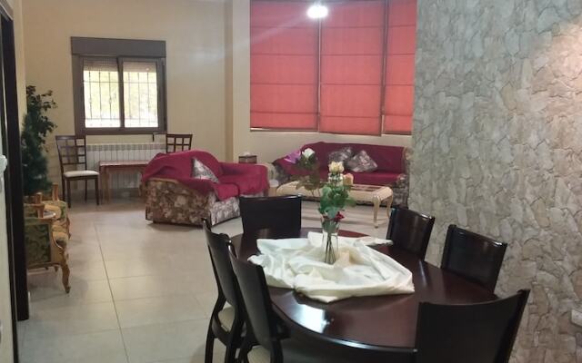 Honey Guesthouse