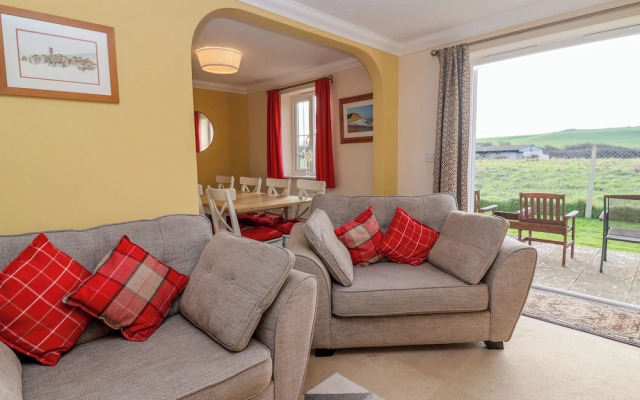 West Bay Holiday Home