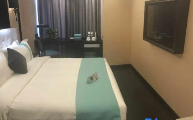 Xana Hotelle (Zhengzhou Fu Tower Qilihe Metro Station)