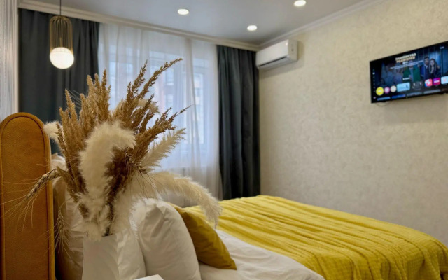 Апартаменты на улице Широко-Холодная, 8