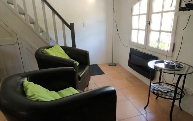 Modern Studio With Terrace, Near the Popular St. Maxime