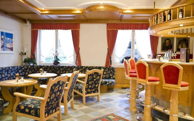 Hotel Charly
