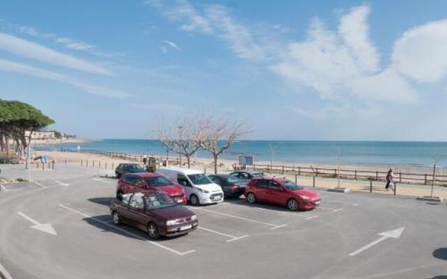 Apartamentos Irta Playa 3000