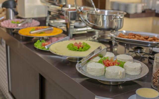 Pontal Praia Hotel