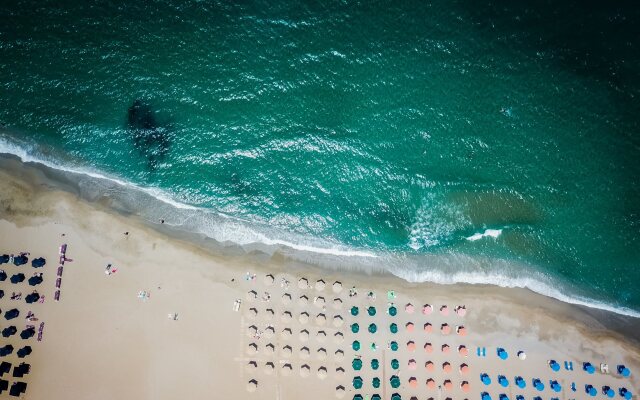 Theo Beach Hotel Apartments