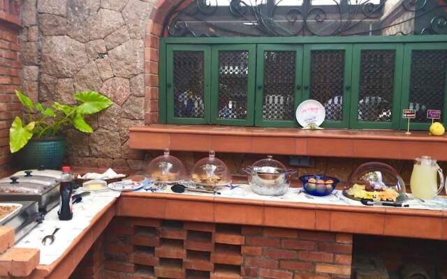 Caille Blanc Villa & Hotel - Adults Only