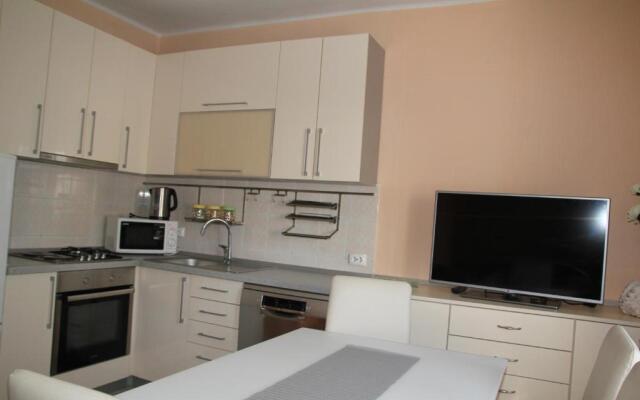 Apartment Central City