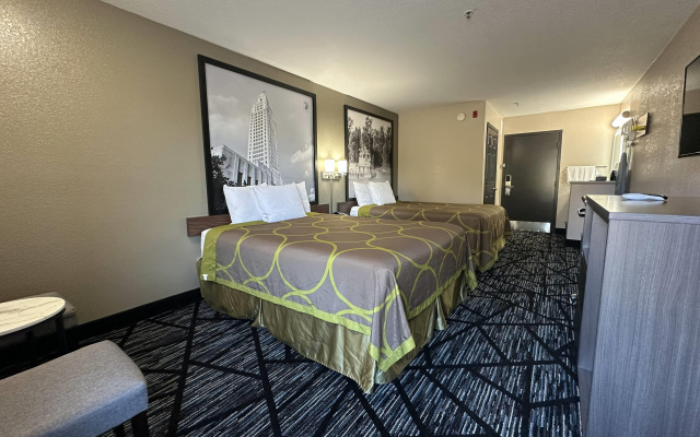 Super 8 by Wyndham Kinder/Coushatta near Casino