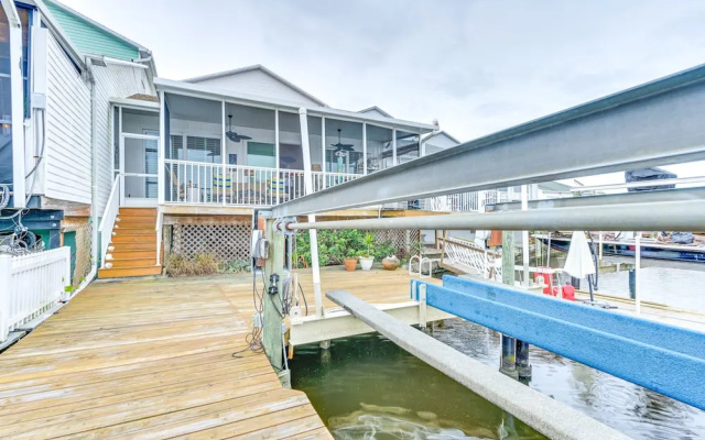 Family-friendly Holiday Townhome With Boat Dock!