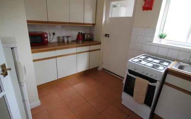 Two Bed Ground Floor Apartment Cardiff