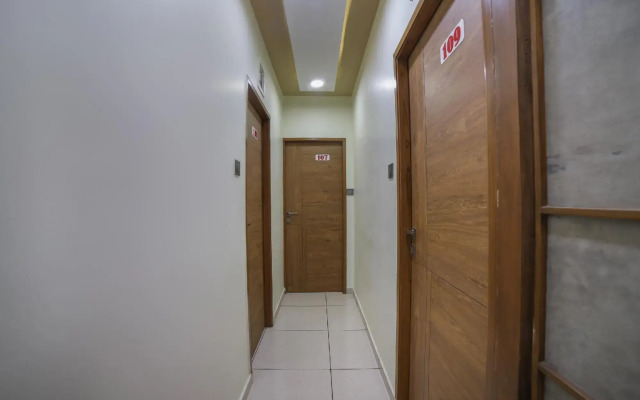 OYO 66877 Hotel VM Palace