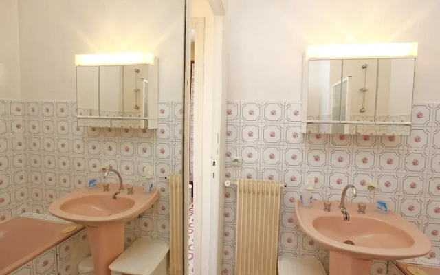 Grand Studio 30m² En Centre-Ville À Nice