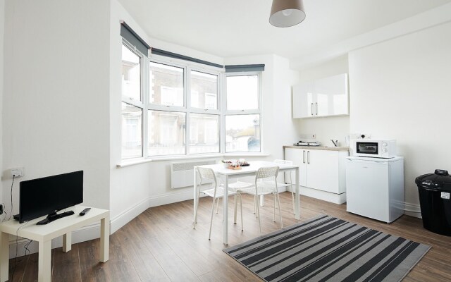Charmstay Apartments