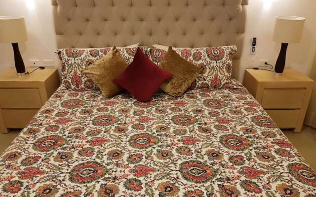 Cute 1 BR in amazing location by Happy Address