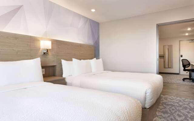 Days Inn by Wyndham Calgary North Balzac