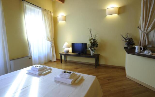 Piazza Azuni 18 Guest House