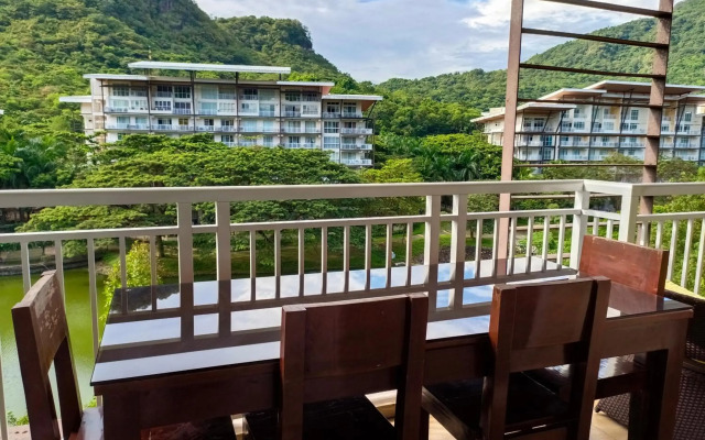 Miranda 514B by Raquel's Place at Pico de Loro